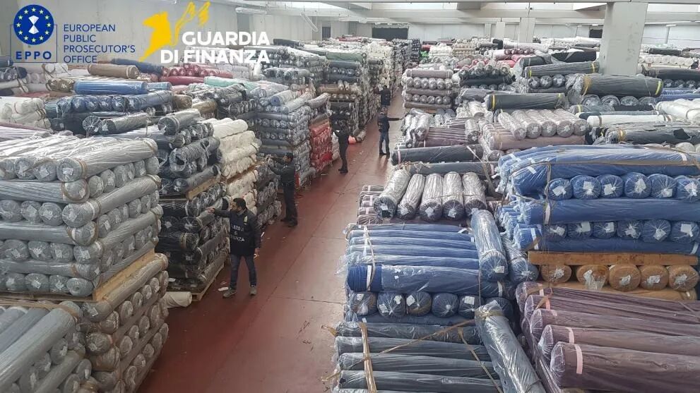 爆雷！大量中国货物被查扣…